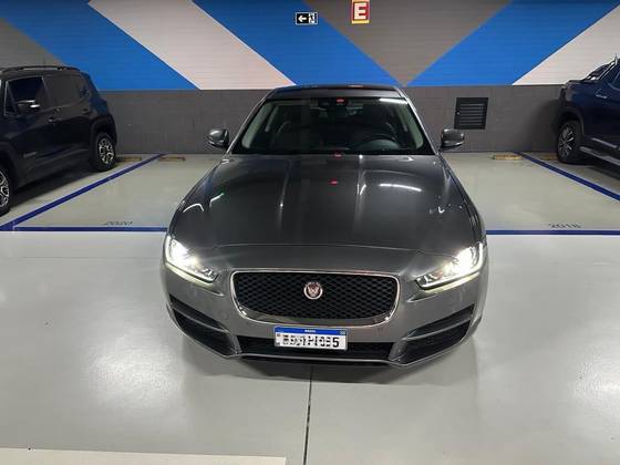 JAGUAR XE 2.0 16V SI4 TURBO GASOLINA PURE 4P AUTOMÁTICO JAGUAR XE 2.0 16V SI4 TURBO GASOLINA PURE 4P AUTOMÁTICO